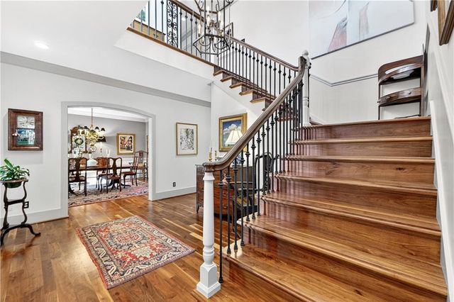 7805 Mission Road, Prairie Village, KS 66208