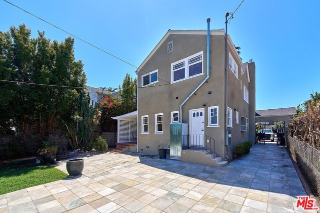 916 S Victoria Avenue, Los Angeles, CA 90019