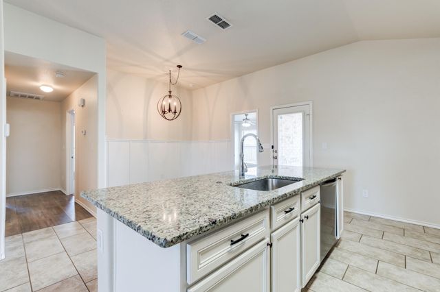 7012 34th Place, Lubbock, TX 79407