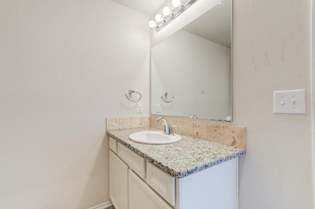 7012 34th Place, Lubbock, TX 79407