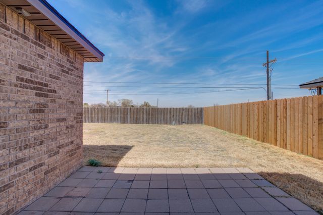 7012 34th Place, Lubbock, TX 79407