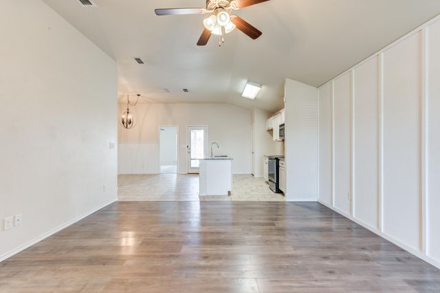 7012 34th Place, Lubbock, TX 79407