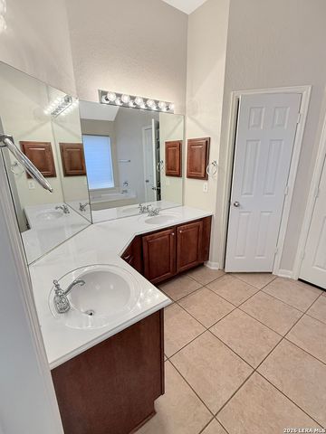 1803 Lookout Forest, San Antonio, TX 78260