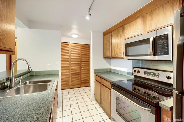 800 N Pearl Street 407, Denver, CO 80203
