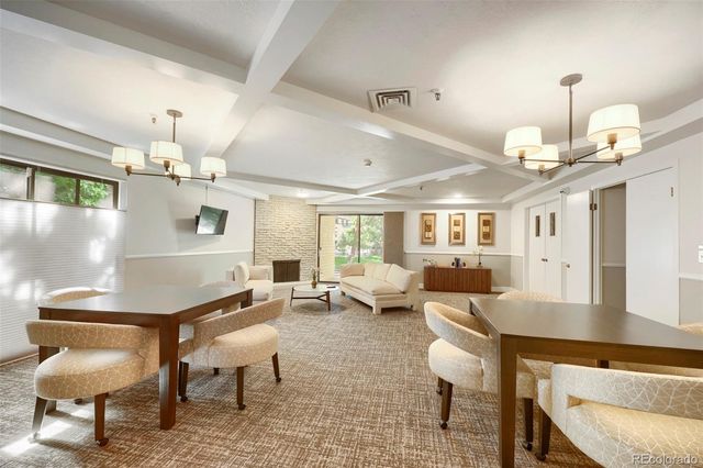 800 N Pearl Street 407, Denver, CO 80203