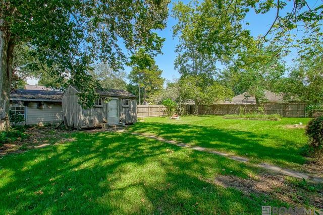 9338 Prince Charles St, Denham Springs, LA 70726