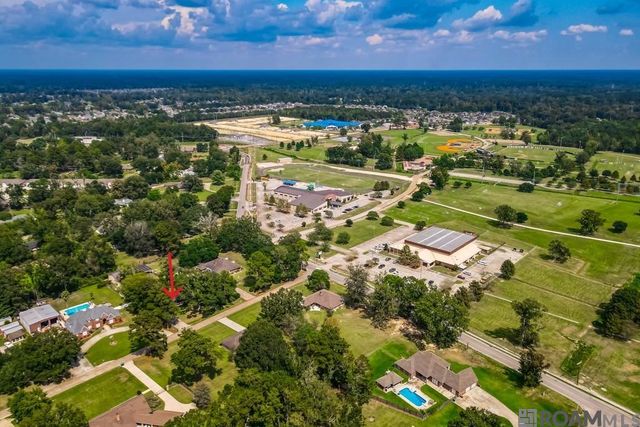 9338 Prince Charles St, Denham Springs, LA 70726