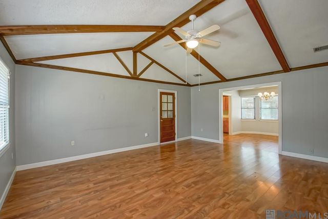9338 Prince Charles St, Denham Springs, LA 70726