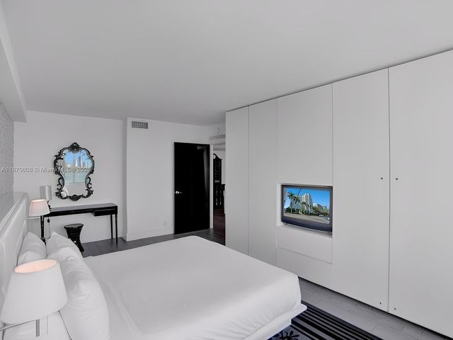 1100 West Ave 1024, Miami Beach, FL 33139