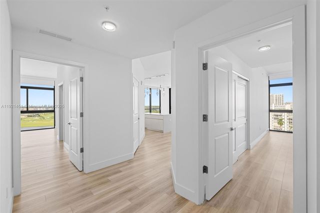 101 Diplomat Pkwy 0901, Hallandale Beach, FL 33009