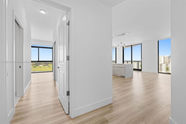 101 Diplomat Pkwy 0901, Hallandale Beach, FL 33009