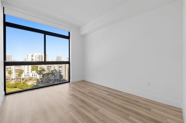 101 Diplomat Pkwy 0901, Hallandale Beach, FL 33009