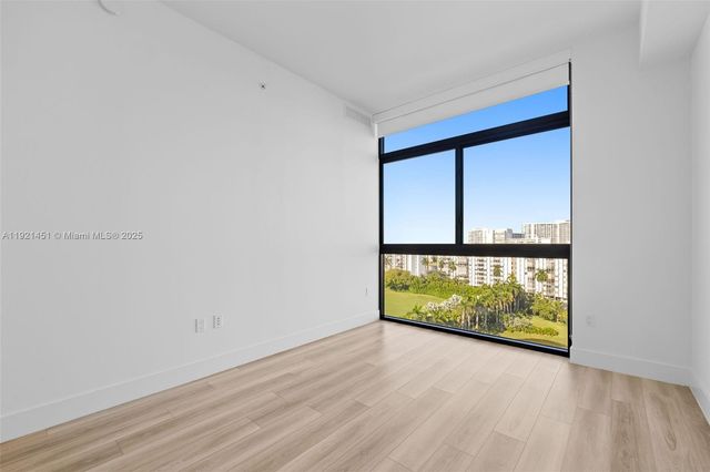 101 Diplomat Pkwy 0901, Hallandale Beach, FL 33009