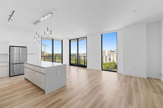 101 Diplomat Pkwy 0901, Hallandale Beach, FL 33009