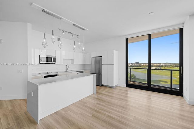 101 Diplomat Pkwy 0901, Hallandale Beach, FL 33009