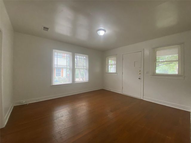 2845 San Gabriel ST A, Austin, TX 78705