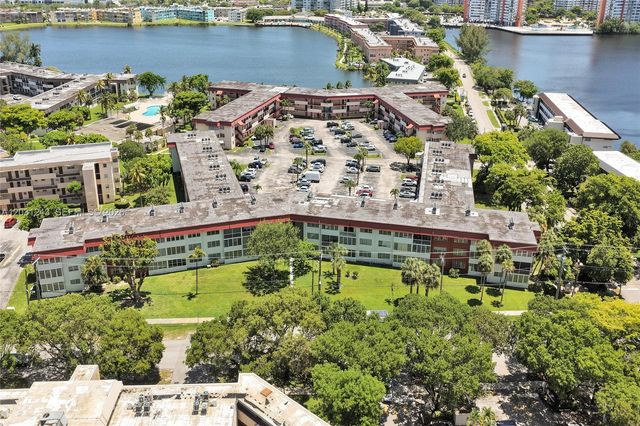 1400 NE 191st Street 343, Miami, FL 33179