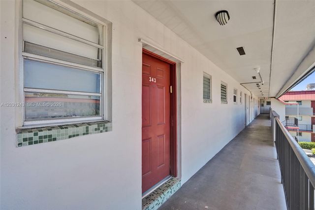 1400 NE 191st Street 343, Miami, FL 33179