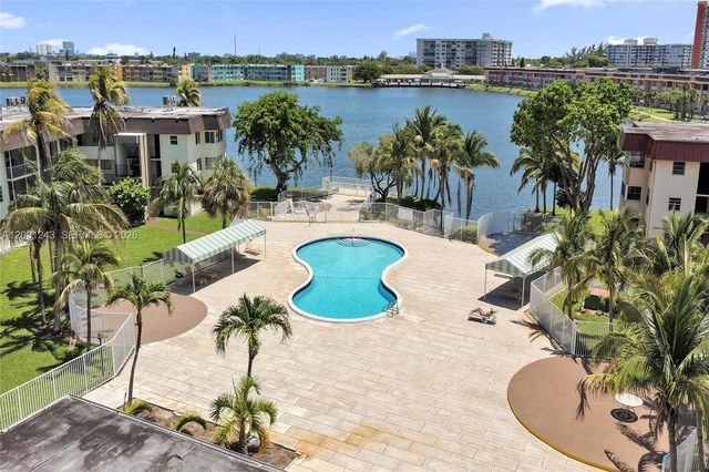1400 NE 191st Street 343, Miami, FL 33179