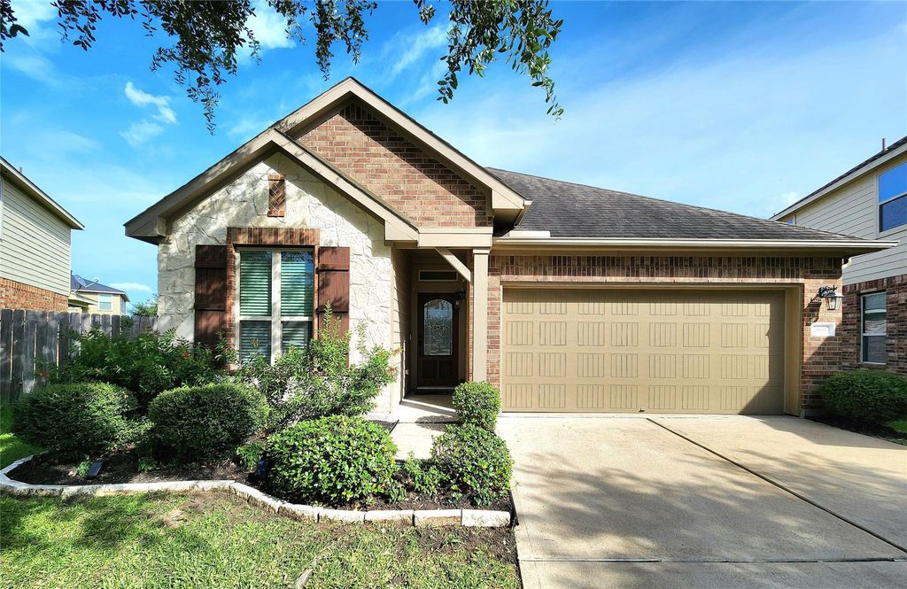 20607 Summer Retreat Lane, Cypress, TX 77433