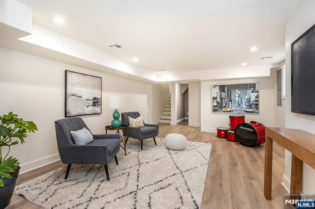 181 Valley Road, Montclair, NJ 07042