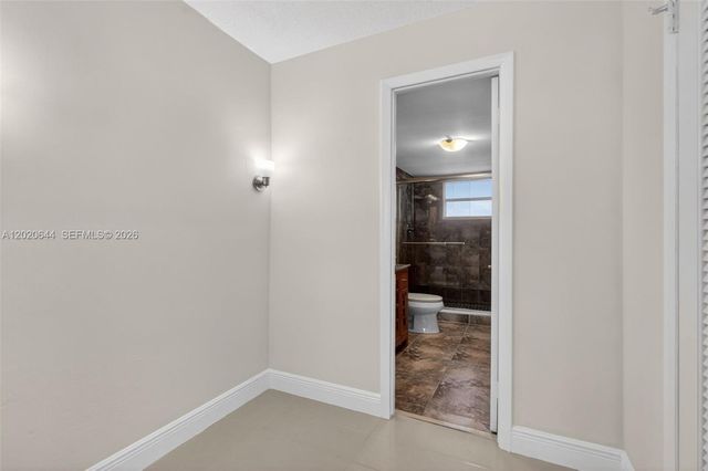 3550 NE 169th St 407, North Miami Beach, FL 33160