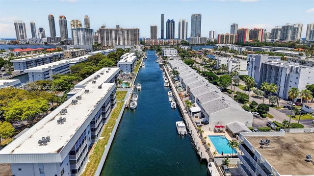 3550 NE 169th St 407, North Miami Beach, FL 33160