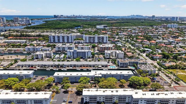 3550 NE 169th St 407, North Miami Beach, FL 33160