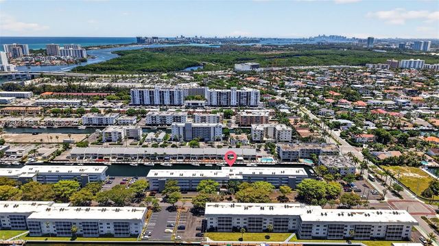 3550 NE 169th St 407, North Miami Beach, FL 33160