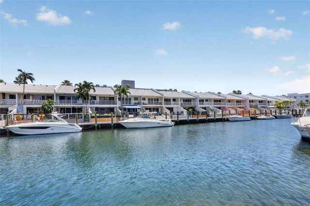3550 NE 169th St 407, North Miami Beach, FL 33160