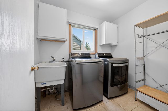 40219 Denbigh Drive, Sterling Heights, MI 48310