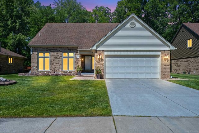 40219 Denbigh Drive, Sterling Heights, MI 48310