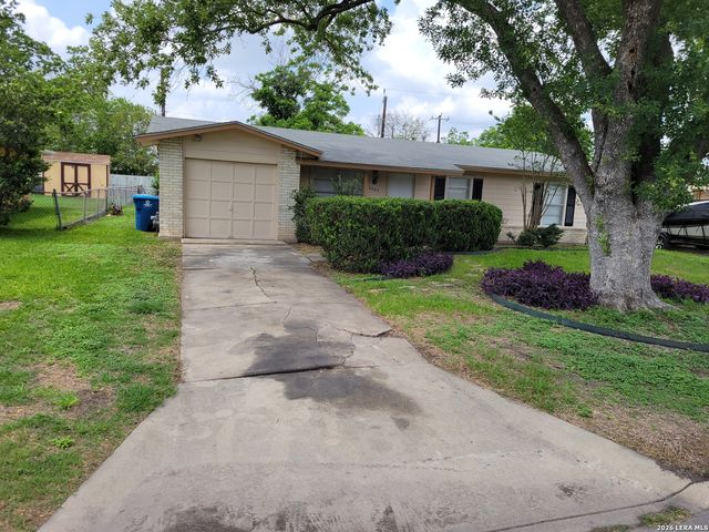 5405 BORCHERS DR, San Antonio, TX 78219