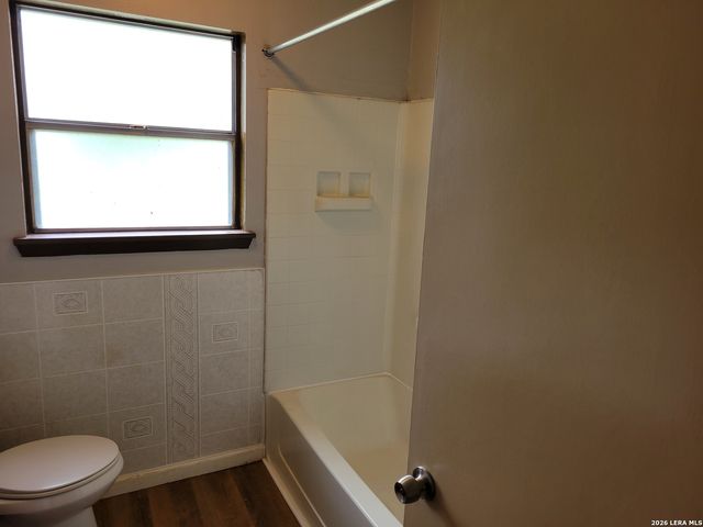 5405 BORCHERS DR, San Antonio, TX 78219