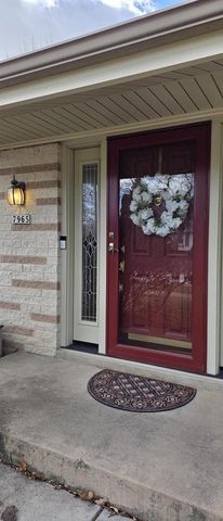 7965 S Wynbrook COURT, Oak Creek, WI 53154