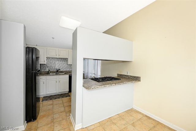 5780 Emerald Ridge Pky, Solon, OH 44139