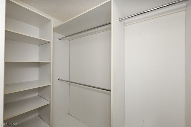 5780 Emerald Ridge Pky, Solon, OH 44139