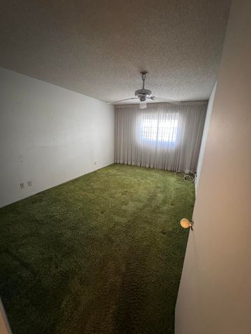 5660 SW 3rd Place 105, Margate, FL 33068