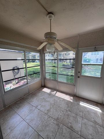 5660 SW 3rd Place 105, Margate, FL 33068