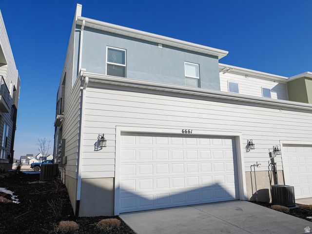 6661 W MEADOW GRASS DR, South Jordan, UT 84009