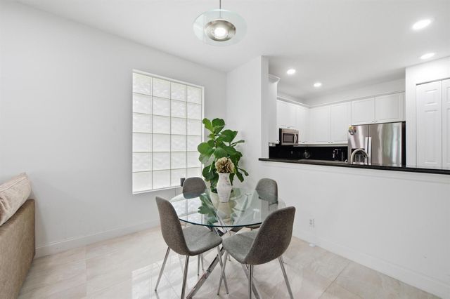 732 Belle Grove Lane, West Palm Beach, FL 33411