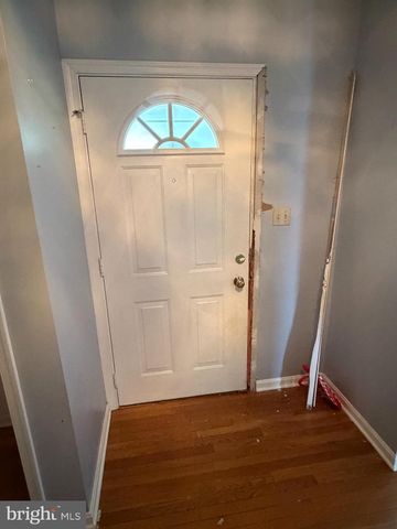 1665 TAYLOR DR, Hanover, PA 17331