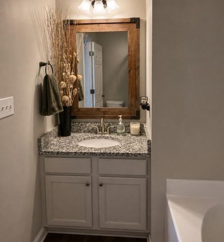 4217 Legacy Square, Atlanta, GA 30349