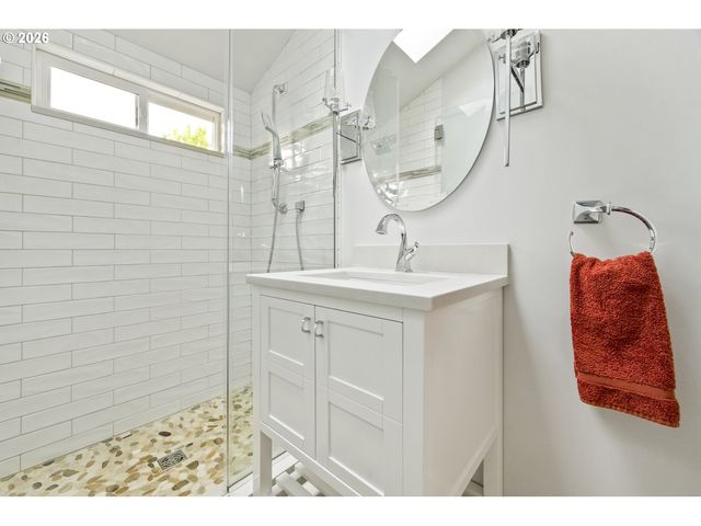 4039 Ne 76TH Ave, Portland, OR 97213