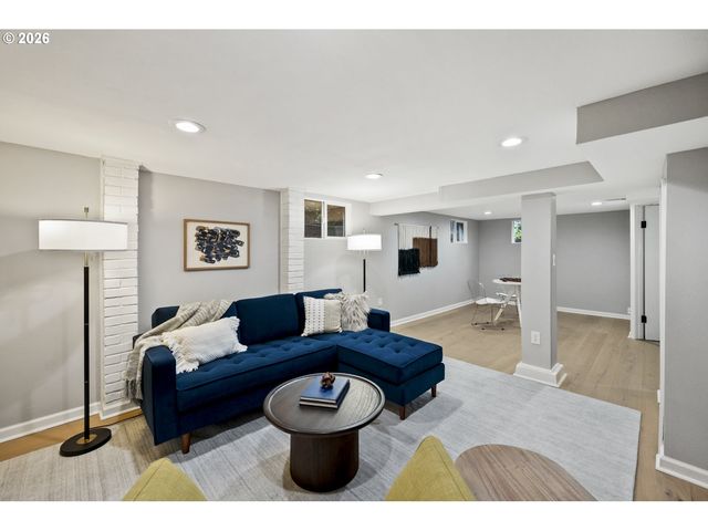 4039 Ne 76TH Ave, Portland, OR 97213