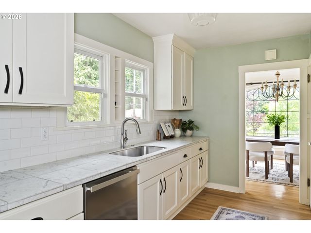 4039 Ne 76TH Ave, Portland, OR 97213
