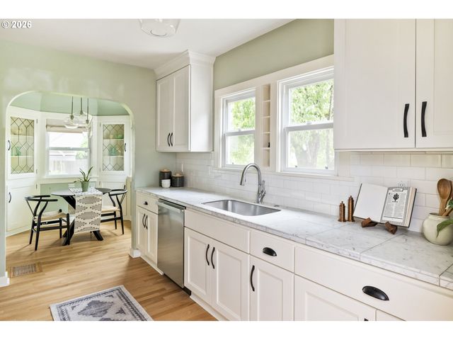 4039 Ne 76TH Ave, Portland, OR 97213