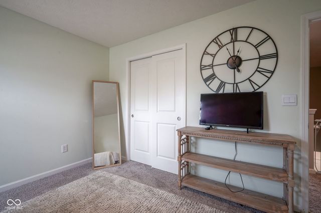 6810 Birmingham Avenue, Mccordsville, IN 46055