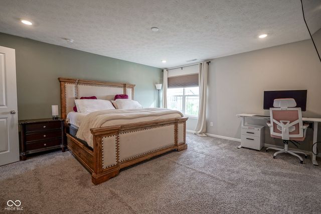 6810 Birmingham Avenue, Mccordsville, IN 46055