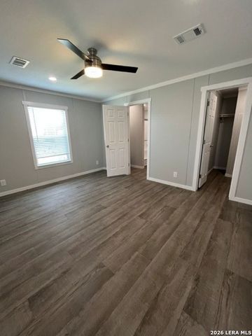 15934 FLORES CRST, San Antonio, TX 78221